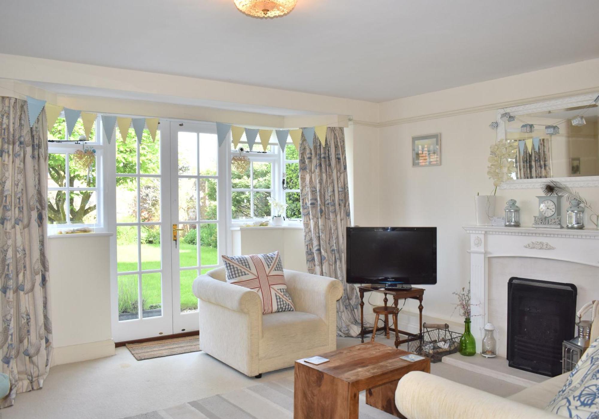Georgian 2 Bedroom Apartment In Chichester With Free Parking - Chichester Holiday Properties Kültér fotó