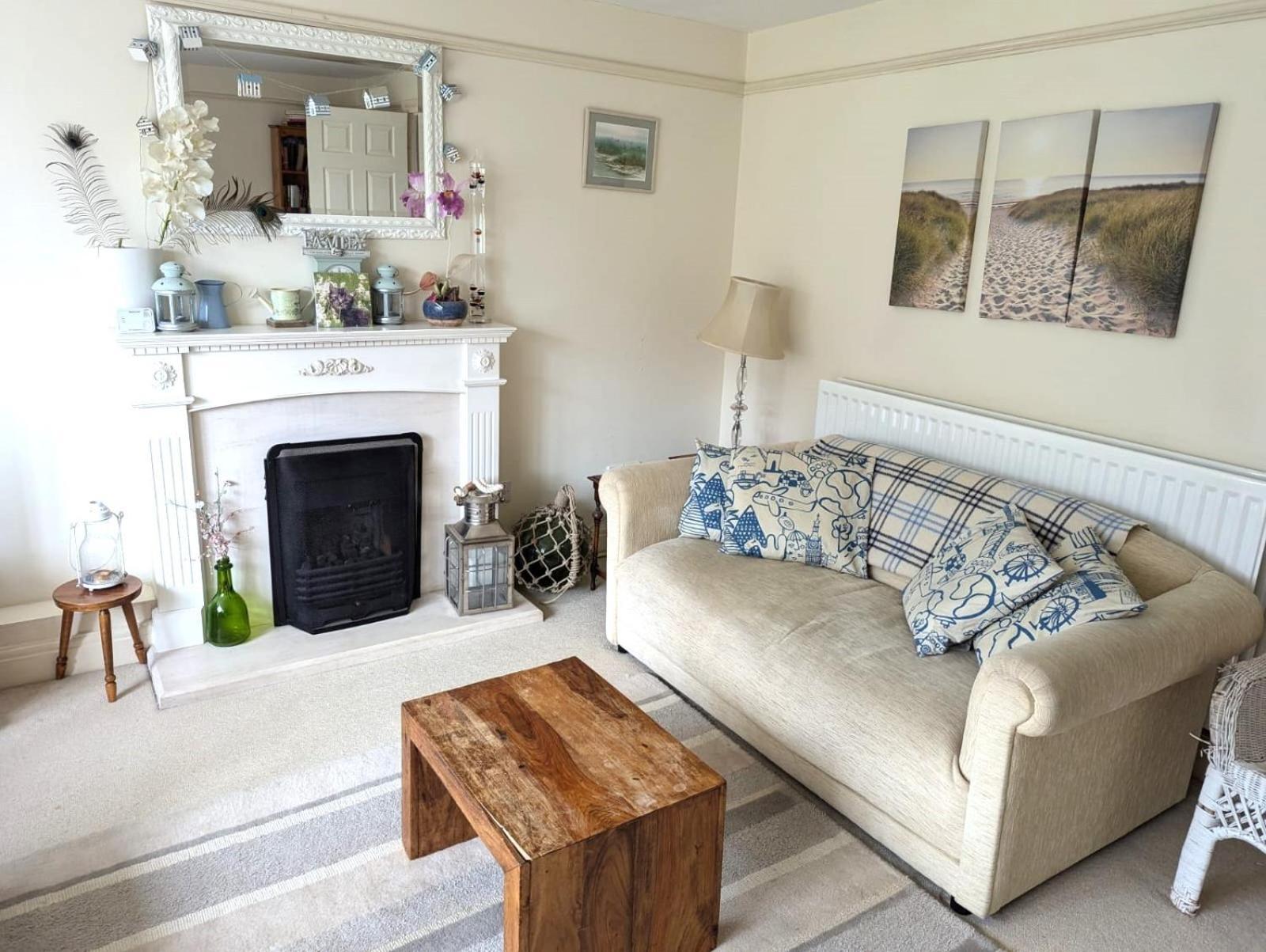 Georgian 2 Bedroom Apartment In Chichester With Free Parking - Chichester Holiday Properties Kültér fotó